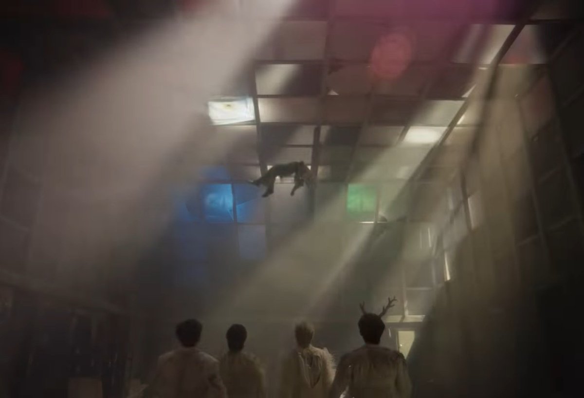 bomkue's tweet photo. yj removing tyun's pain, kai letting gyu know it's going to be fine,txt noticing they're losing soobin to them finally saving soobin and my family getting back together.. this shit was a masterpiece https://t.co/coaV95y4mM