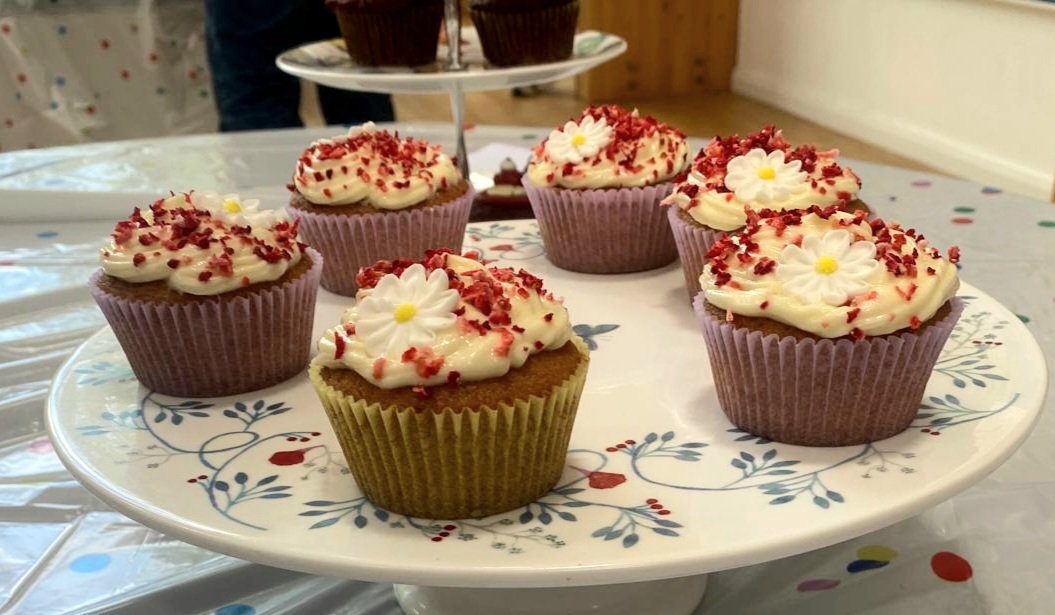 Had a brilliant time with Gawain Glenton and the children at Sale Festival's Junior Bake Off this afternoon🧁 

A huge well done to all the fabulous bakers! 👏🏻