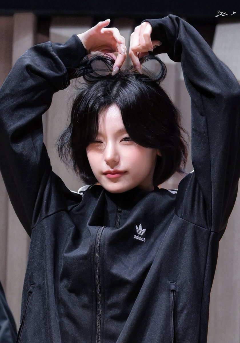 어니이거너무좋아서헛웃음나옴