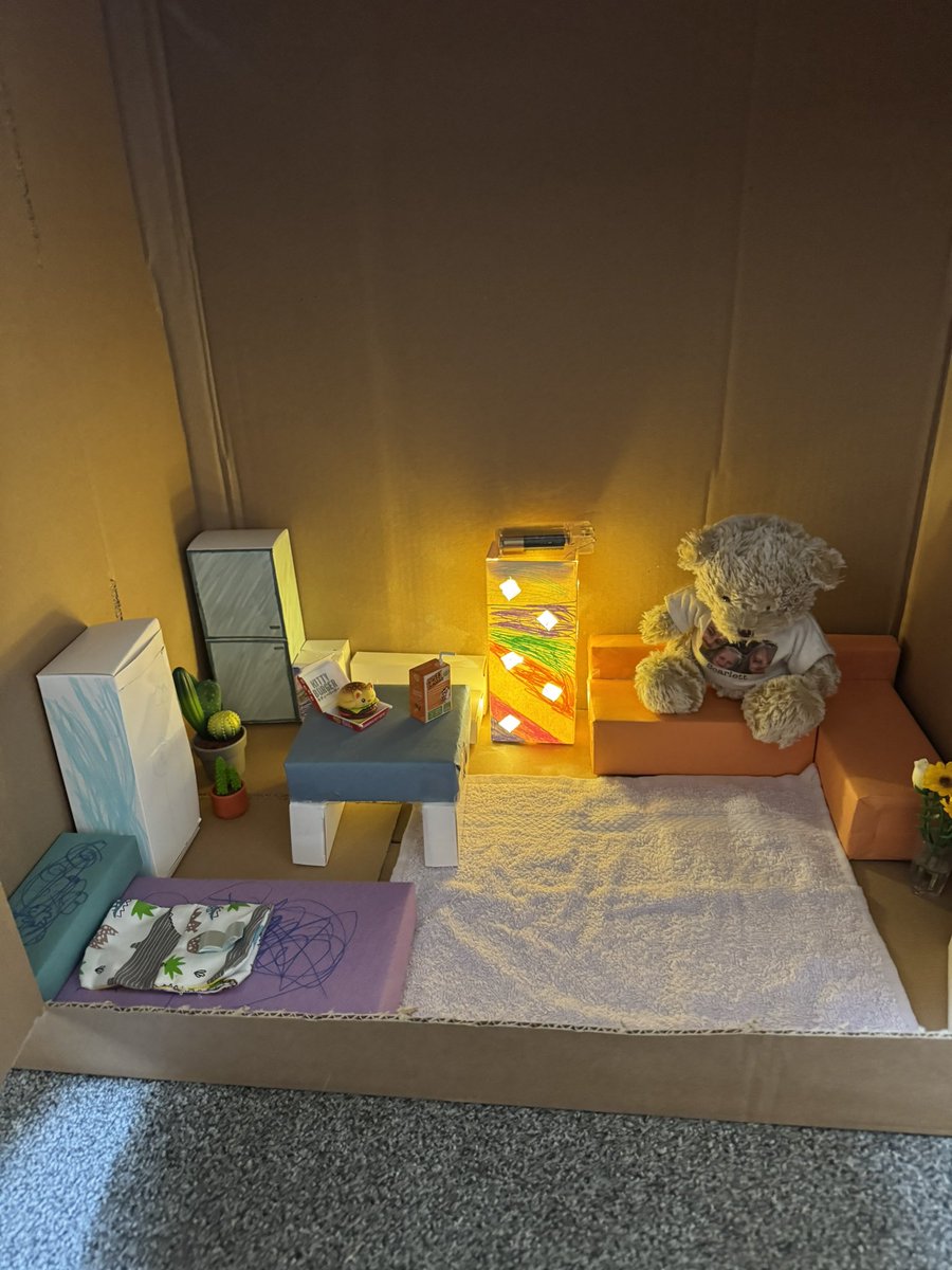 joannejjb's tweet photo. Why buy a dolls house when you can have fun making a teddy bears house https://t.co/LelV6rf6IK