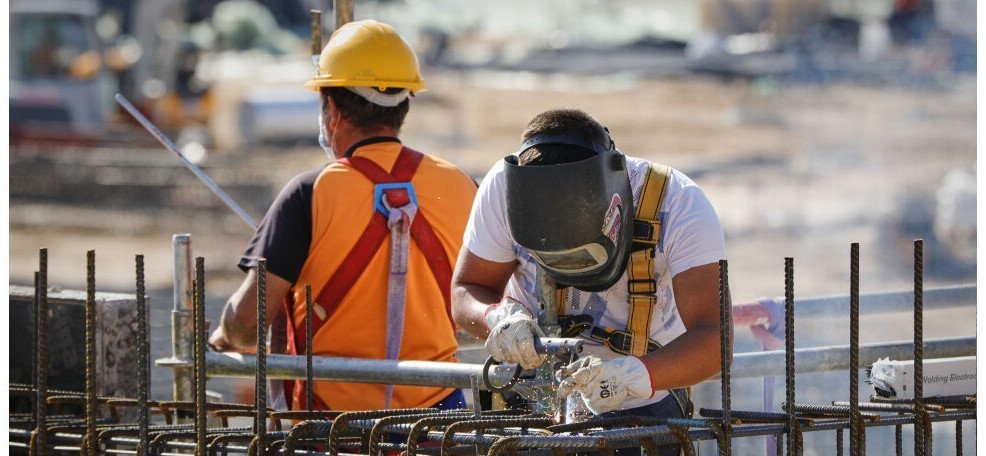 UGT FICA Málaga (@ugtficamalaga) on Twitter photo 🔴Recuerda
El Viernes 27 de junio comenzó la jornada continua de 7 horas en la construcción en la provincia de #Málaga y se prolongara hasta el 31 de agosto.
#SaludLaboral #PrevenciónDeRiesgosLaborales
<a href="/UGT_Andalucia/">UGT Andalucia</a>
<a href="/UGT_FICA/">UGT FICA #SalariooConflicto #PactoIndustria</a>
<a href="/fica_andalucia/">UGT Fica Andalucía</a>
<a href="/ugtmalaga/">UGT MÁLAGA</a> 🔴Recuerda
El Viernes 27 de junio comenzó la jornada continua de 7 horas en la construcción en la provincia de #Málaga y se prolongara hasta el 31 de agosto.
#SaludLaboral #PrevenciónDeRiesgosLaborales
<a href="/UGT_Andalucia/">UGT Andalucia</a>
<a href="/UGT_FICA/">UGT FICA #SalariooConflicto #PactoIndustria</a>
<a href="/fica_andalucia/">UGT Fica Andalucía</a>
<a href="/ugtmalaga/">UGT MÁLAGA</a>