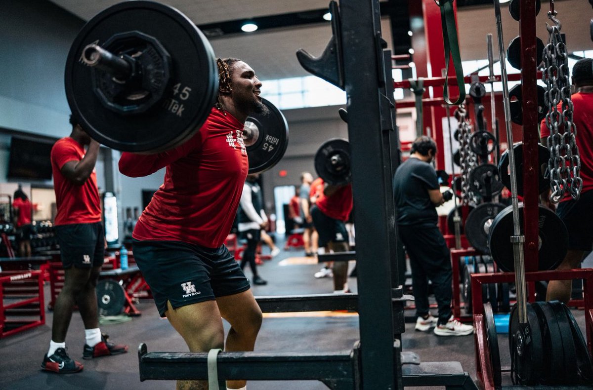 MelloBrooks_'s tweet photo. All work no play!
@UHCougarFB 
@UHCougars https://t.co/IKV1ReZESH
