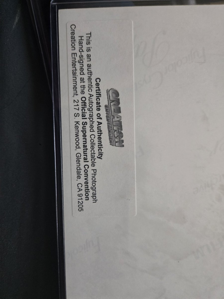 PreserverofTime's tweet photo. Breaking by Twitter boycott to see if anyone would have any interest in buying some spn stuff. 
X1 signed by Jared $80
X1 signed by Misha $75
X1 Family Don't End in Blood poster  board signed by J2M $150
X1 Alex Calvert Auto $50
X1 Gil McKinney Auto $30
X1 Lisa Berry $30 https://t.co/df1KsnUS3j
