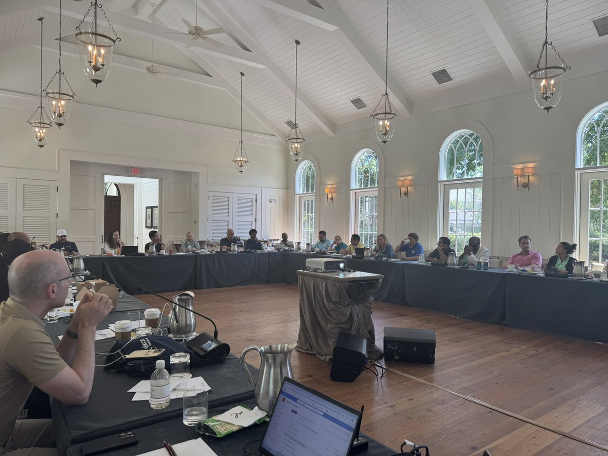 DKondziolkaCNS's tweet image. The CNS summer executive committee working on behalf of the future of neurosurgery…
