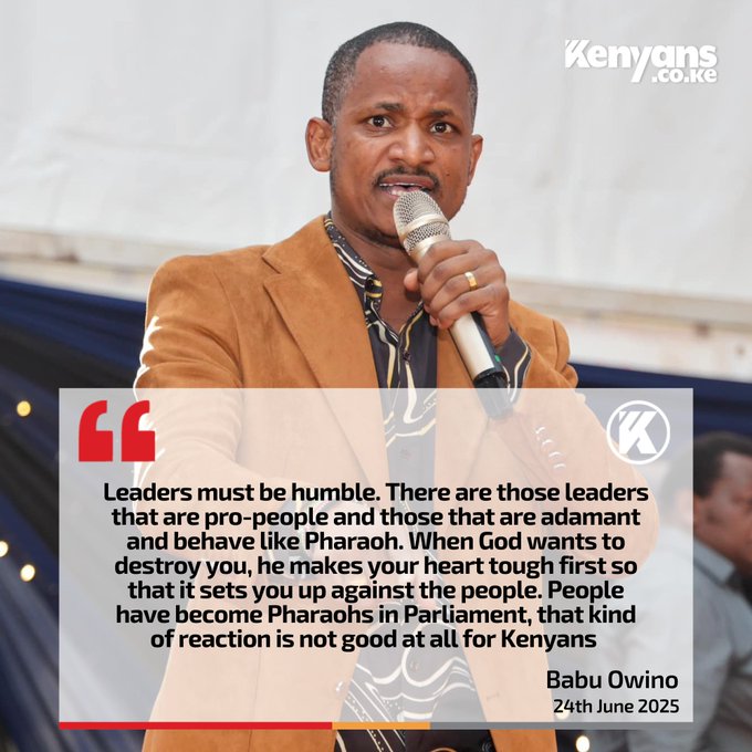 Instead of #arrestterroristactivists it should be #ArrestKenyaKwanzaMembers. You have killed people + dreams, looted this nation dry, na sasa you wanna come for activists? SAME ON YOU MFs.🦁

#OndoaWote #KingOfKalpopReggae #ShopKlassik #KenyaProtests