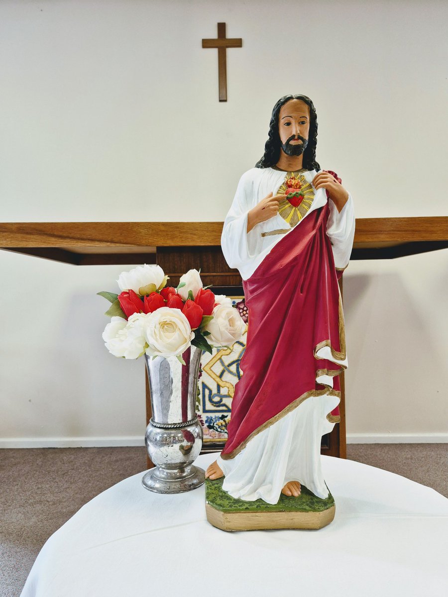 Ed (@edthechaplain) on Twitter photo On the feast day of the Sacred Heart the Holy Family Parish Cluster were happy to donate a Sacred Heart of Jesus statue to the General Hospital's chapel: Fr David Cain said Mass for staff who gathered for the first Mass for many years! <a href="/Leic_Chaplaincy/">Leicester Chaplaincy</a> On the feast day of the Sacred Heart the Holy Family Parish Cluster were happy to donate a Sacred Heart of Jesus statue to the General Hospital's chapel: Fr David Cain said Mass for staff who gathered for the first Mass for many years! <a href="/Leic_Chaplaincy/">Leicester Chaplaincy</a>