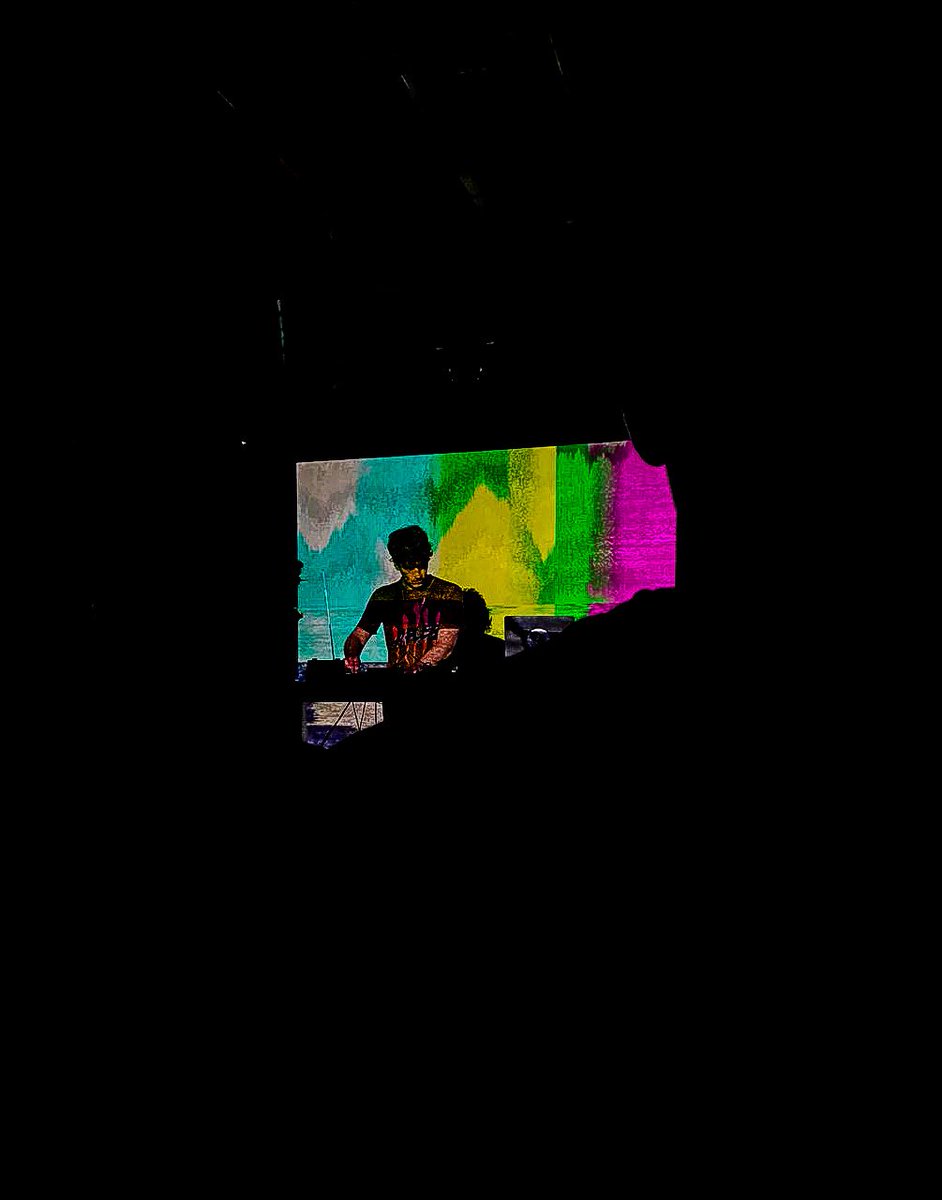 jamadrianbrown's tweet image. Jumped out of the studio and over to London last night for what turned out to be an epic gig. Huge thanks to KLSR, @byhut and @Corsica_Studios for having me. Pure joy, ace venue, big volume, and great chats afterwards. KLSR was on another level 🙌