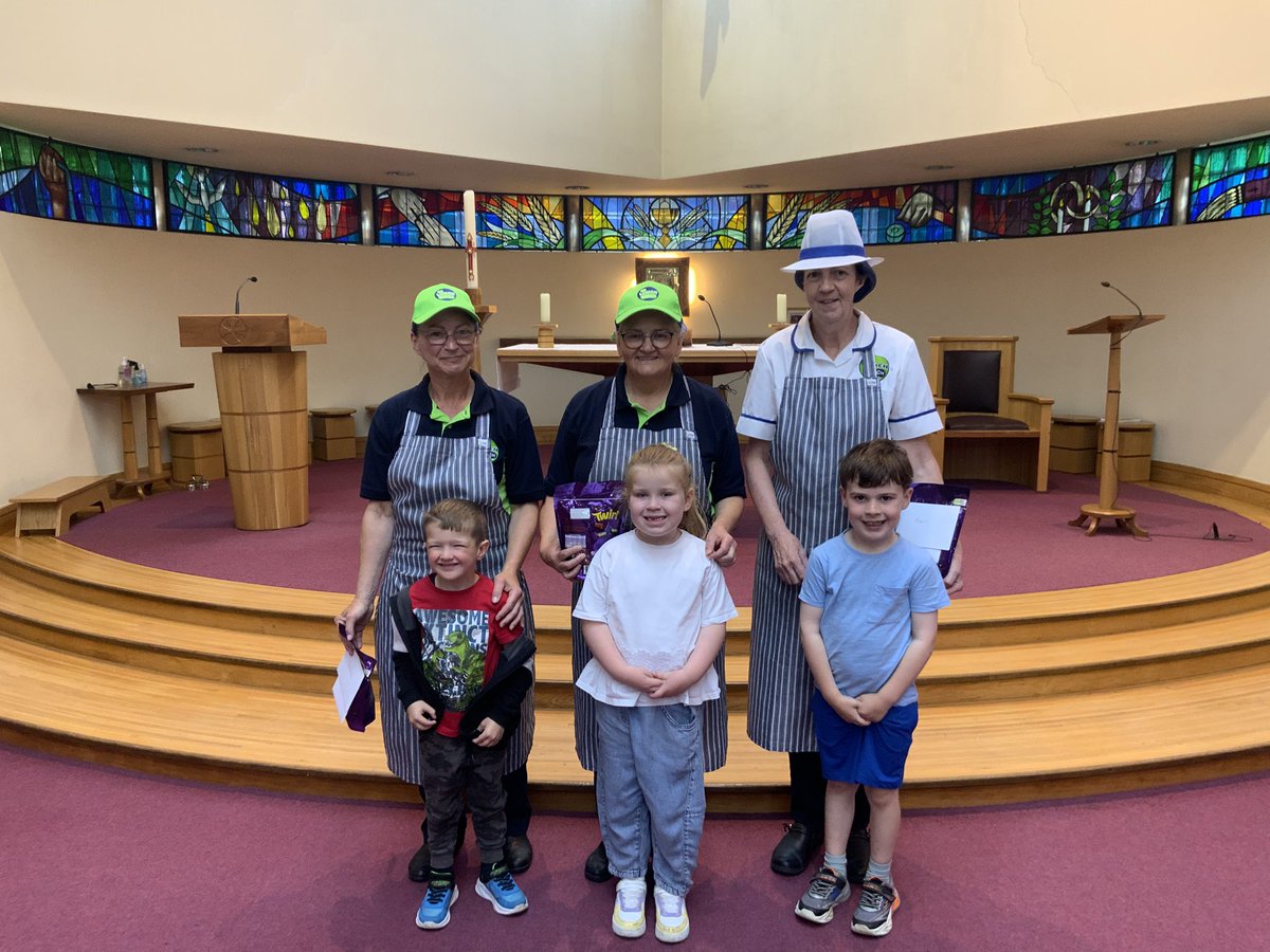 We were delighted to be joined by our amazing kitchen staff for assembly on Friday so that we could thank them for everything they do for us. From breakfast, snack and dinner, to themed meal days. They go above and beyond! Thank you Marie, Shauna and Caroline!
#NRStPfamily💙💚