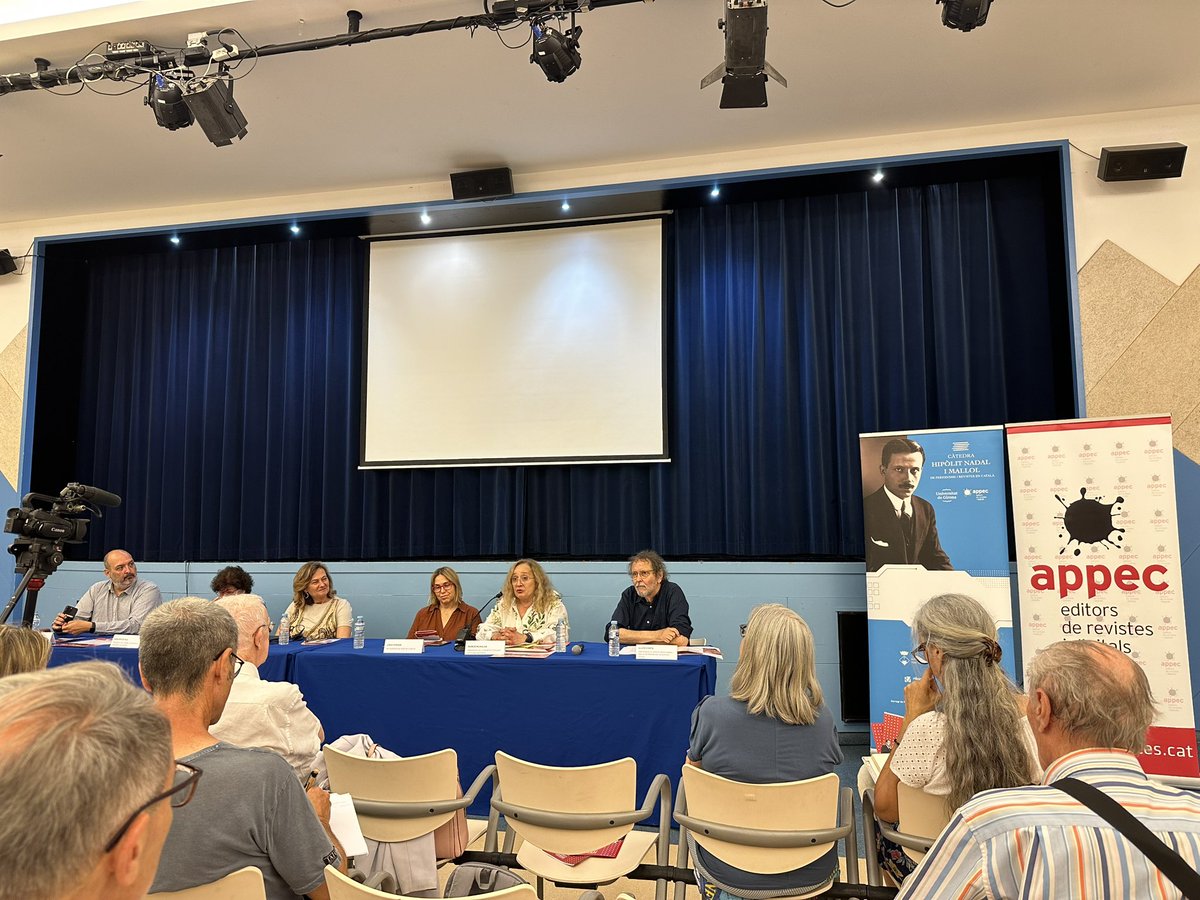 costalluis's tweet image. Hem celebrat al Port de la Selva la III Jornada “Periodisme i Exili”. Aviat es podran consultar al web de @CatedraHNadal les ponències. @elportdelaselva @revistesAPPEC @univgirona @UdGLletres