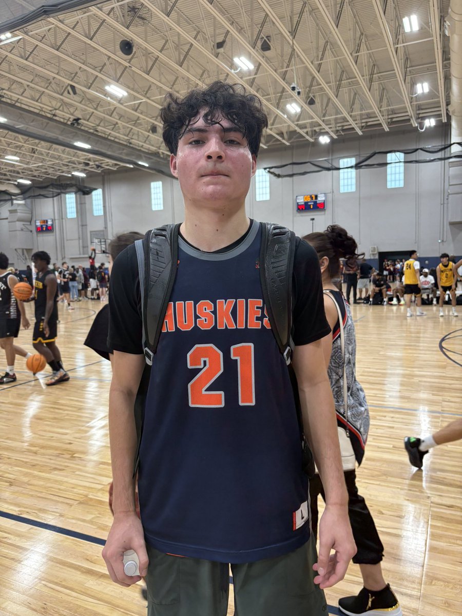 AR Elite (@arelite_) on Twitter photo True 6’5 OPRF/AR ELITE PG Delaney explodes for 23 PTS & 4 threes this morning at Romeoville‼️ Scholarship-level high IQ guard with a big frame who can flat-out shoot it. College coaches should be all over him. #ARElite
<a href="/JeromeDelaney13/">Jerome Delaney</a> <a href="/OPRFBball/">OPRFBasketball</a> <a href="/Rise773/">IRISE</a> <a href="/coachSPham/">Steve Parham</a> True 6’5 OPRF/AR ELITE PG Delaney explodes for 23 PTS & 4 threes this morning at Romeoville‼️ Scholarship-level high IQ guard with a big frame who can flat-out shoot it. College coaches should be all over him. #ARElite
<a href="/JeromeDelaney13/">Jerome Delaney</a> <a href="/OPRFBball/">OPRFBasketball</a> <a href="/Rise773/">IRISE</a> <a href="/coachSPham/">Steve Parham</a>