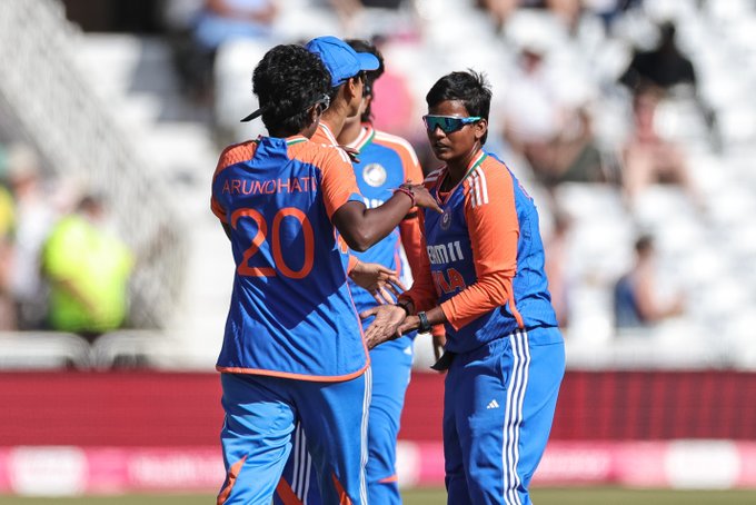 Domination from Indian bowlers in 1st T20I 👏