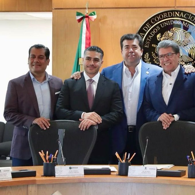 PFifiona's tweet photo. Y pensar que el futuro del país está en manos de estos sinvergüenzas... https://t.co/LFabJcb24t