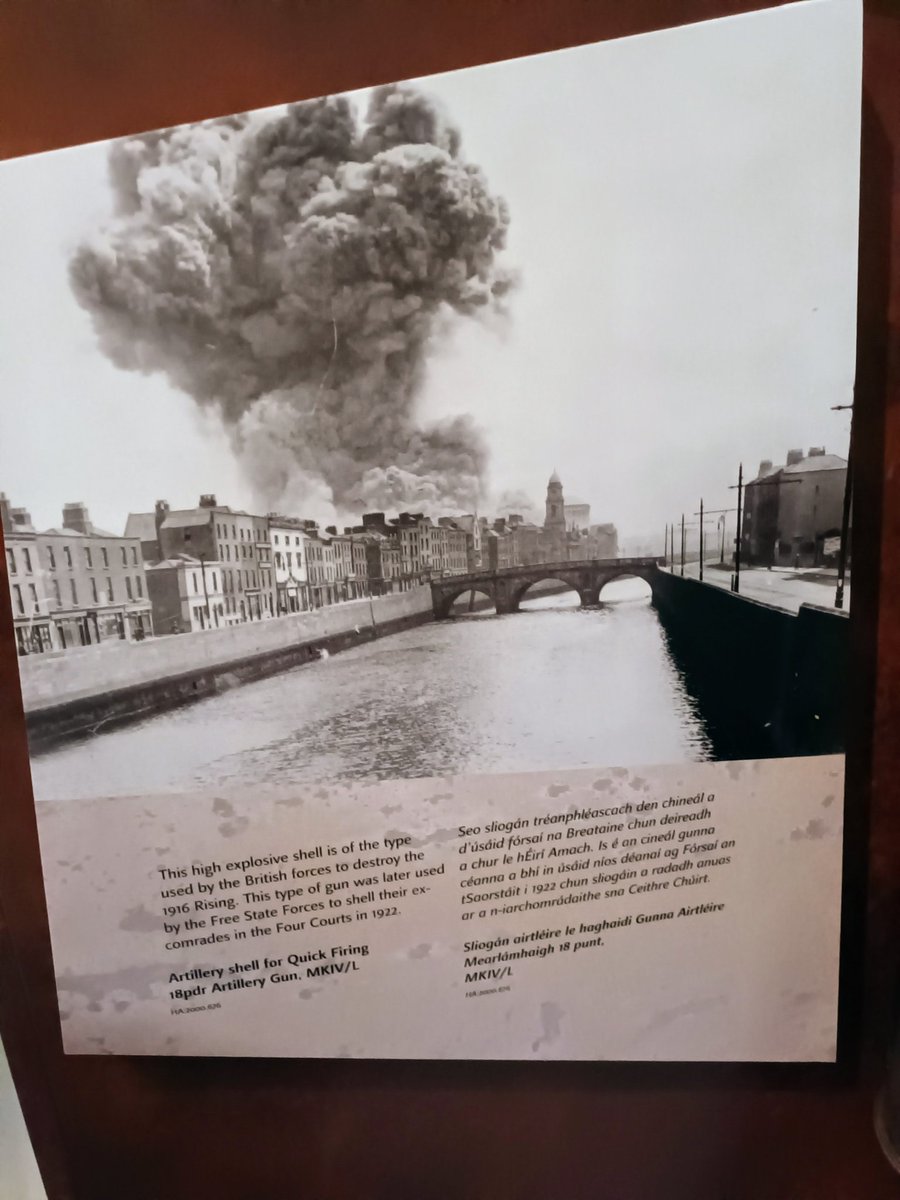 Reflecting on the anniversary of the shelling of the Four Courts. This is my photo of a picture at the brilliant <a href="/NMIreland/">National Museum of Ireland</a> taken on my April visit <a href="/1916Relatives/">1916 Relatives Association - An Cumann Gaolta 1916</a> #Dublin 💚