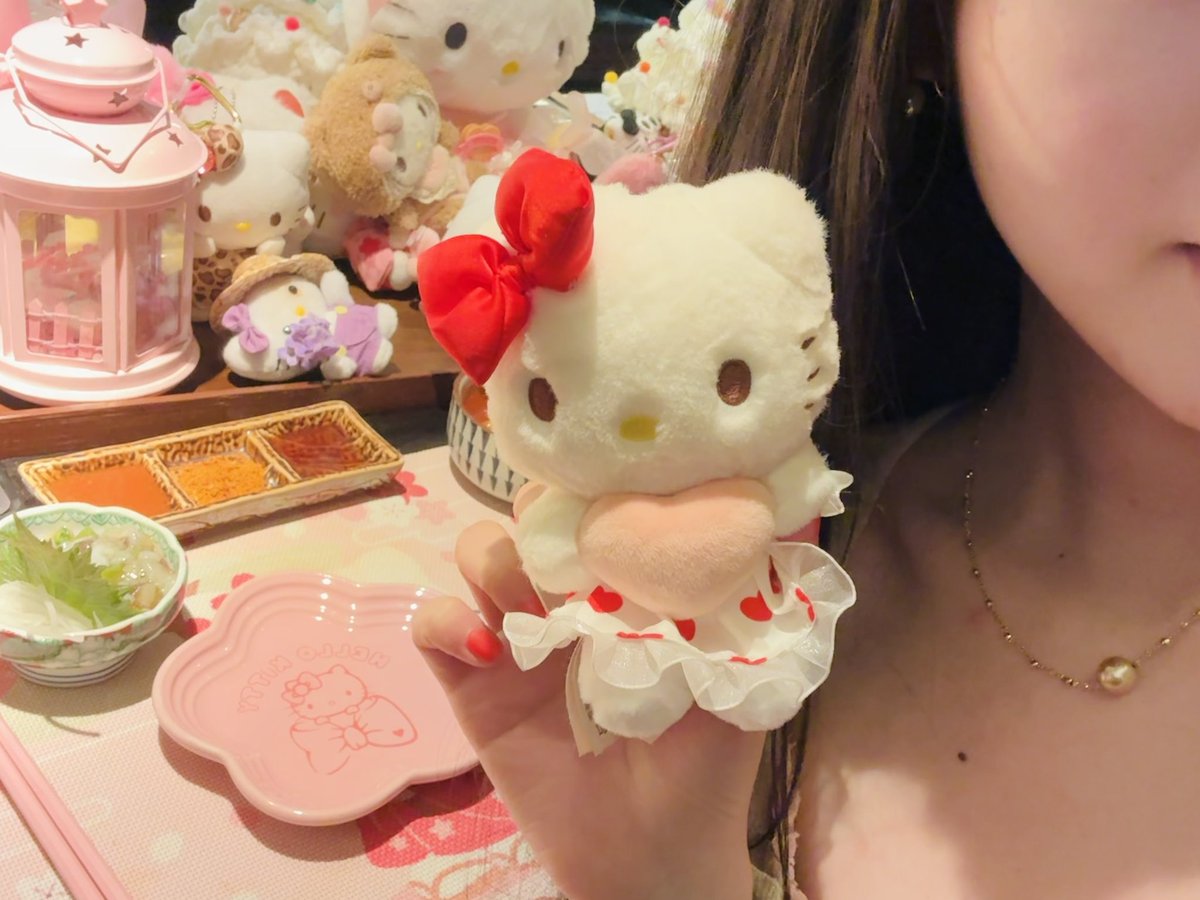 一口一个猫猫头👾嗷呜 ꉂ  • ༚ • ིྀต੭