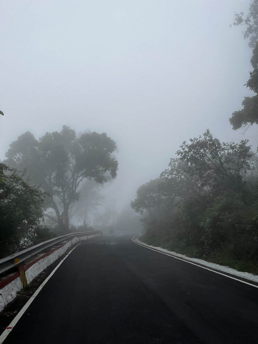 Foggy morning at Nandi hills ⛰️😶‍🌫️