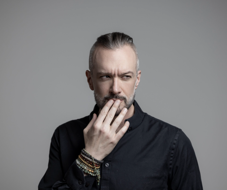 On Tuesday, July 29 the FDCC Annual Meeting will kick off as keynote speaker David McRaney, a renowned author and science journalist, explores the intricacies of human cognition and the art of conversation. This is a conversation you won't want to miss.
#FDCCOnTheMountain