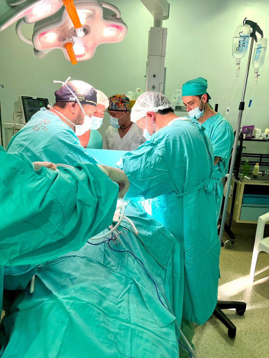 El Hospital Regional de Malargüe realizó la primera cirugía de pulmón de su historia, operando un quiste hidatídico pulmonar. Este avance se suma a la biopsia pulmonar concretada ayer y es posible gracias al equipo médico que hemos incorporando en el último tiempo.

Este año