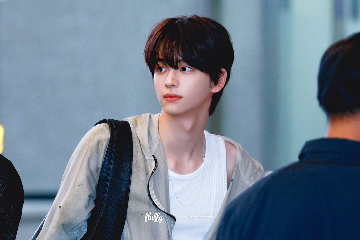 fluffy_sy's tweet image. 250627 훌러덩스허거덩스한상황
#신유 #투어스 #SHINYU #TWS