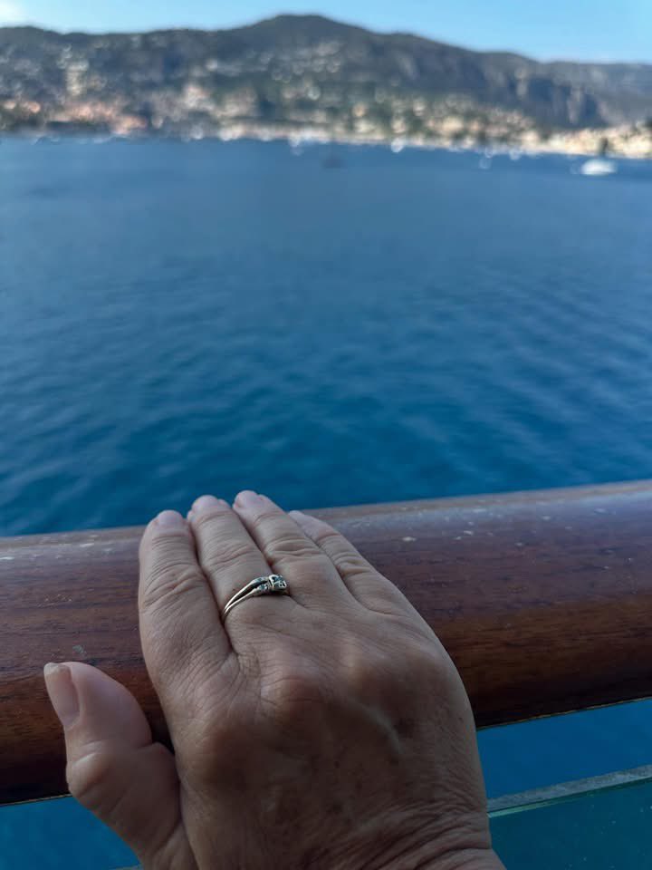 My mom loved to travel

Unfortunately, my dad’s illness cut her travels short

She always said "love what you do but there is more to life than work"

I wore her ring on my trip-She is finally seeing The WORLD!

Work is good...but there is MORE to LIFE than work

Luv u Mom ❤️