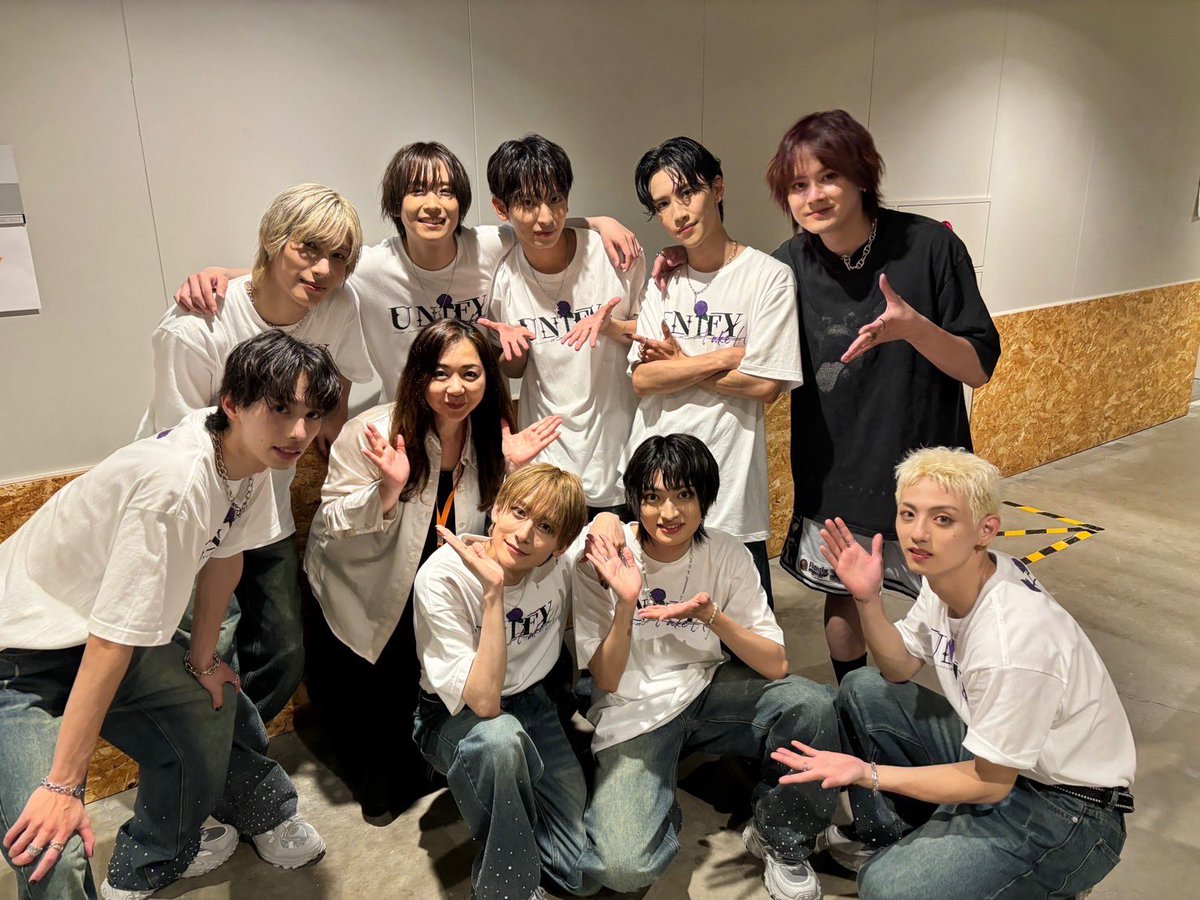 mioando's tweet photo. UNiFY(ユニファイ)2周年記念ライブ
『2nd株主総会take U』
始まりから終わりまで最高のライブでした。泣きそうでした。キラキラした皆んなの姿をみて

覚悟を決めた人達と仕事ができている環境に感謝しました。 https://t.co/gZ1txeSix6