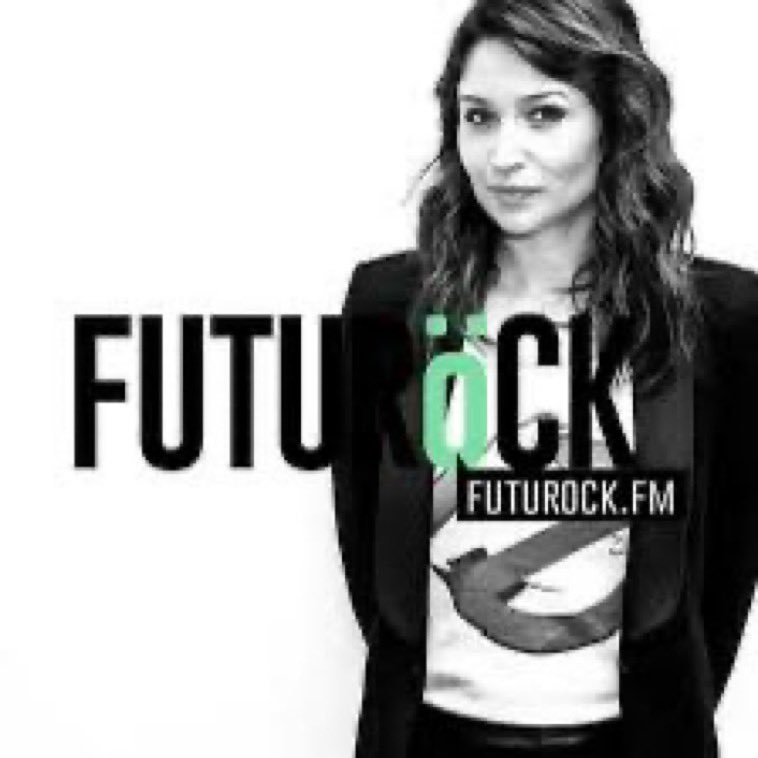 EricCalcagno's tweet image. Sobre el ataque a Julia Mengolini diré que estos libernazis denuncian lo que ellos mismos hacen. Hay futuro!!! Y es @futurockOk!!! Aguante @juliamengo!!!