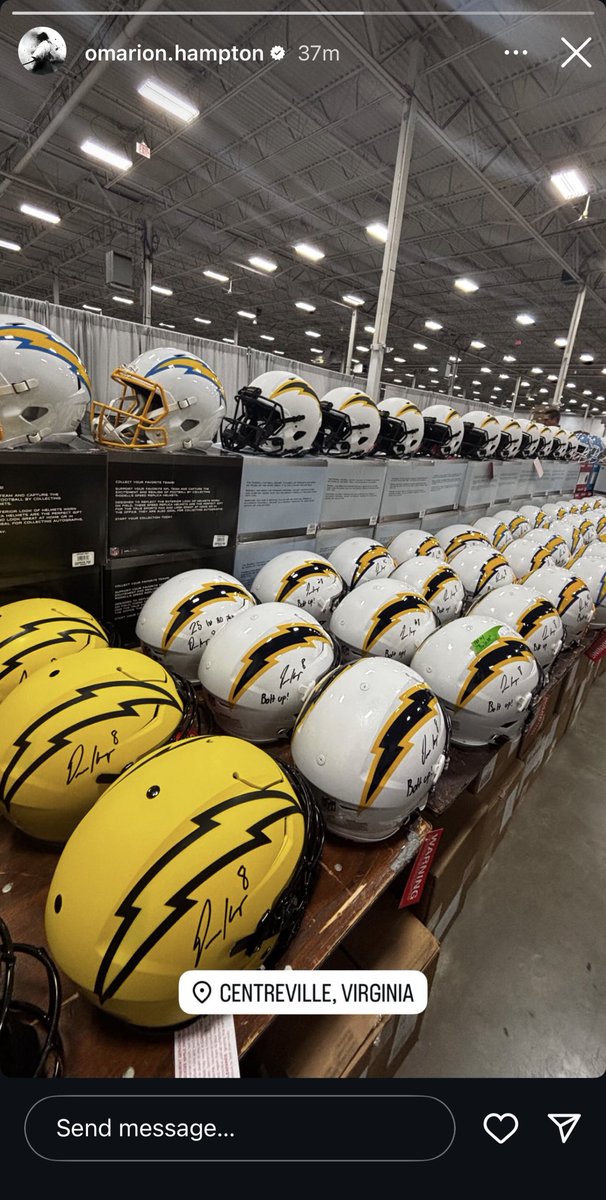 josephalternate's tweet photo. Omarion leaked the new helmets🚨‼️ https://t.co/TnJhQ6Sl5n