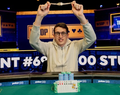 2025 WSOP: Blaz Zerjav ships second bracelet, Back-to-Back for Aaron Cummings: Zerjav multi-bling in 2025 dlvr.it/TLcQqz