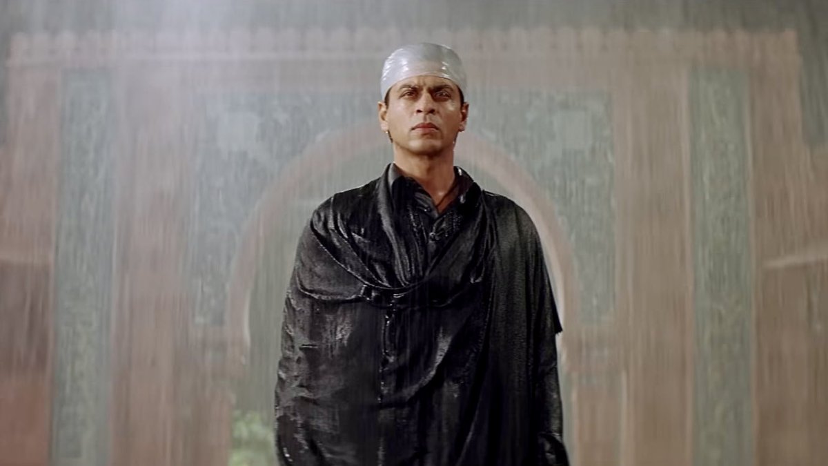 liveinframes's tweet photo. Veer-Zaara(2004) Dir.Yash Chopra https://t.co/cKwa39JiGU
