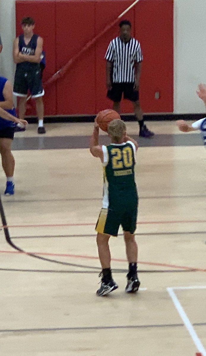 Day 2 <a href="/SuperHoopsCamp/">Super Hoops Bball</a>  becoming battle tested with each game

#TraditioNHS🔰🗡️🏀