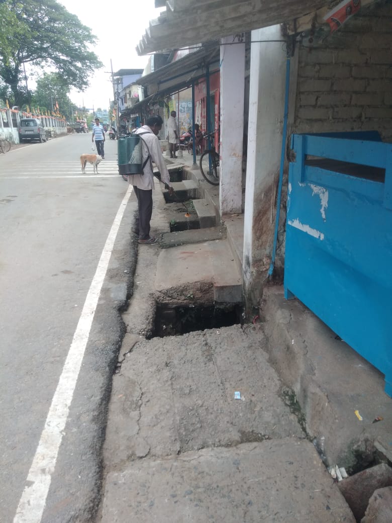 SMC Sambalpur (@smc_sambalpur) on Twitter photo Mosquito Repellent Sprayed in multiple locations in Sambalpur to control mosquito populations and prevent the spread of mosquito-borne diseases.
<a href="/HUDDeptOdisha/">H & UD Dept</a> Mosquito Repellent Sprayed in multiple locations in Sambalpur to control mosquito populations and prevent the spread of mosquito-borne diseases.
<a href="/HUDDeptOdisha/">H & UD Dept</a>