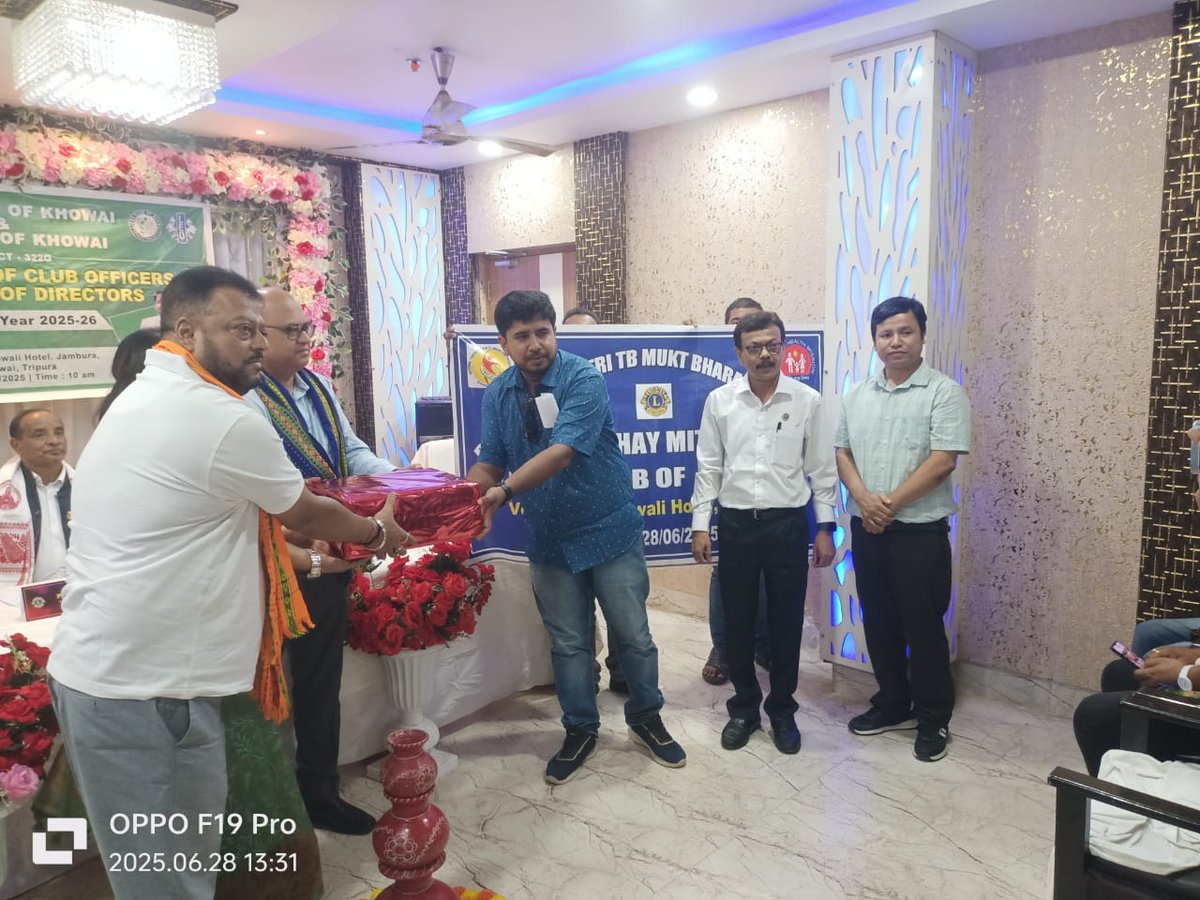 NtepTripura's tweet photo. Proud to share that @LionsClub Khowai District has adopted 6 pediatric TB patients under the Ni-Kshay Mitra initiative, providing monthly nutritious food baskets throughout their treatment.💪🧡 #TBMuktBharat #NutritionForRecovery @PMOIndia @tripura_cmo @JKSinhaIAS @kirangitteias https://t.co/JP440jczM9