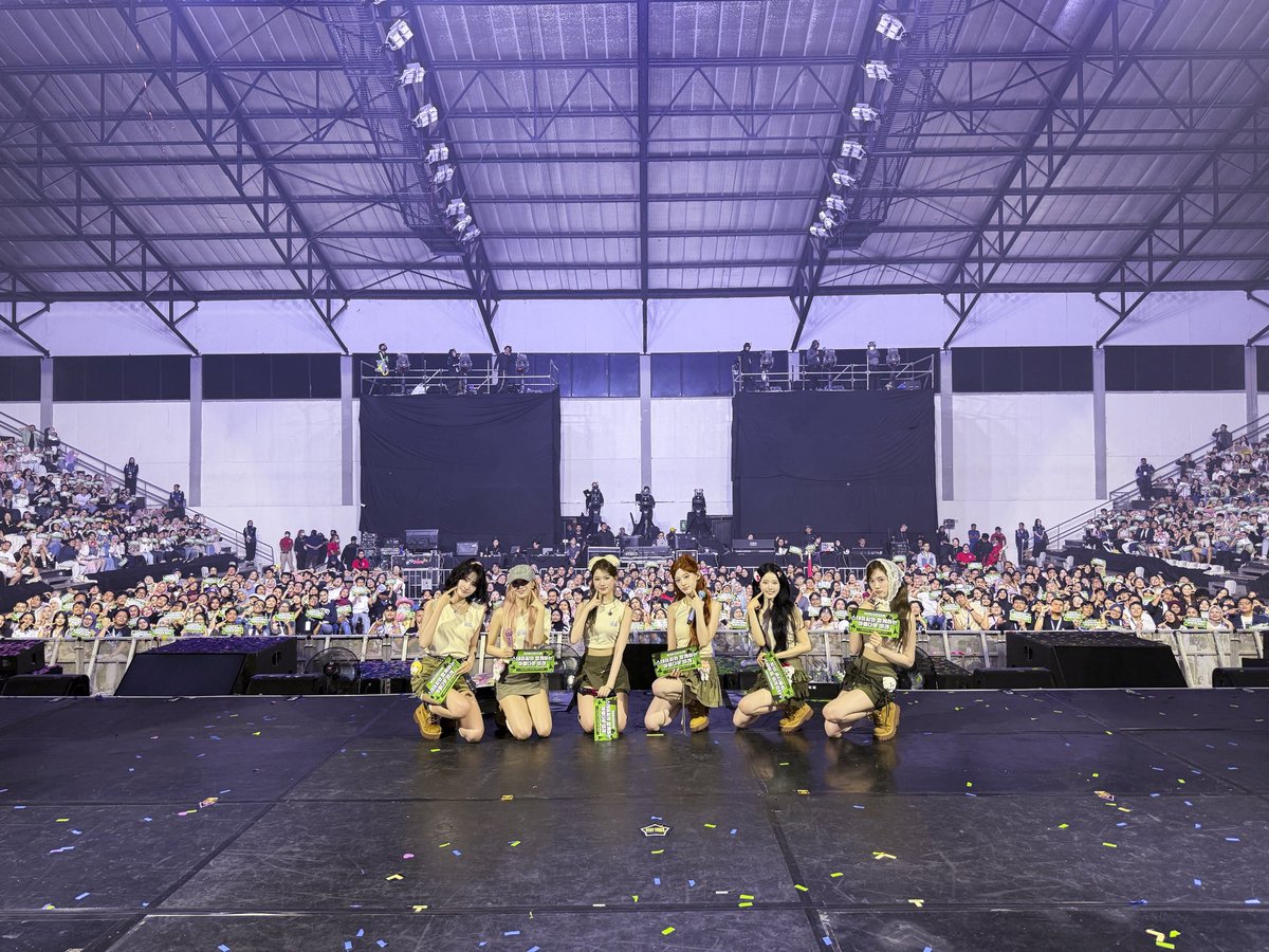 STAYC_official's tweet image. 250628
2025 STAYC TOUR 
[STAY TUNED] in JAKARTA

#STAYC #스테이씨
#STAY_TUNED
#2025_STAYC_TOUR