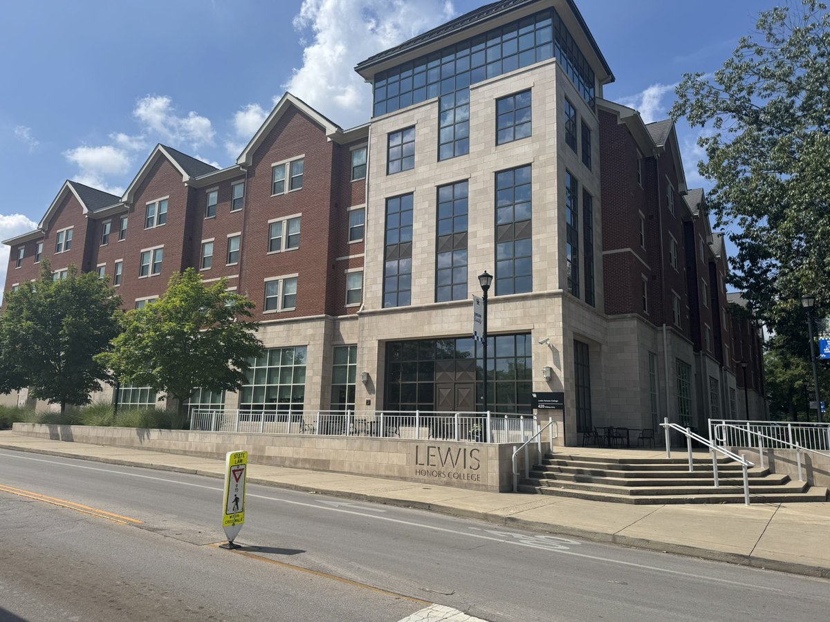 Marian Central College Counseling tweet media