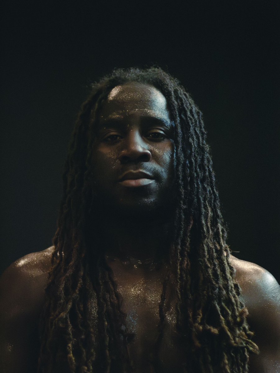 IntSurFootball's tweet image. 📻 LISTEN to @talkSPORT tonight for a live interview with our very own Joké Amechi at 11.45pm with @GarethADaviesDT.
 #Boxing