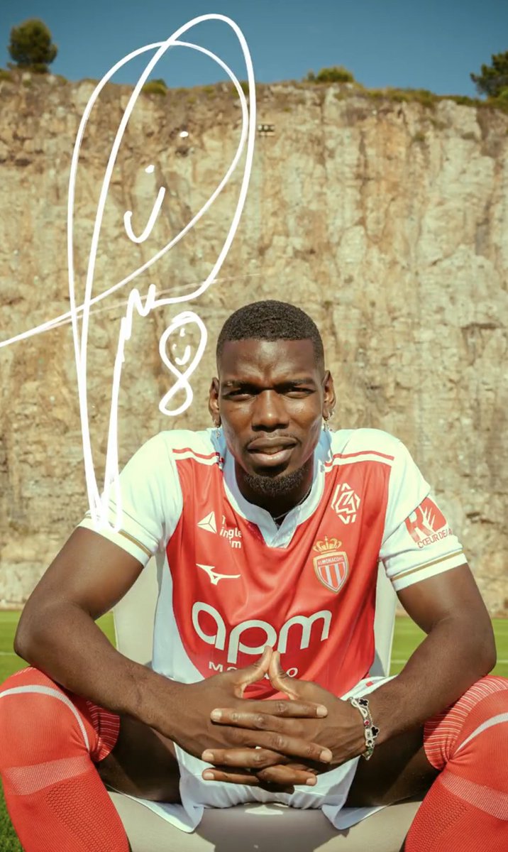 Footballogue's tweet photo. Paul Pogba avec le maillot de l'AS Monaco ! 🤩❤️🤍

POGBACKKKKK !! 🔙

(@AS_Monaco) https://t.co/JFgCTCeKAX