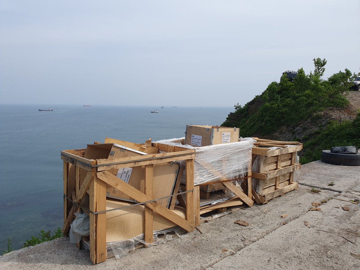 GridCrab's tweet image. The weather has been very nice lately! Yesterday I went on a 20 kilometer long walk across the mountains with a friend, have these pictures I took!