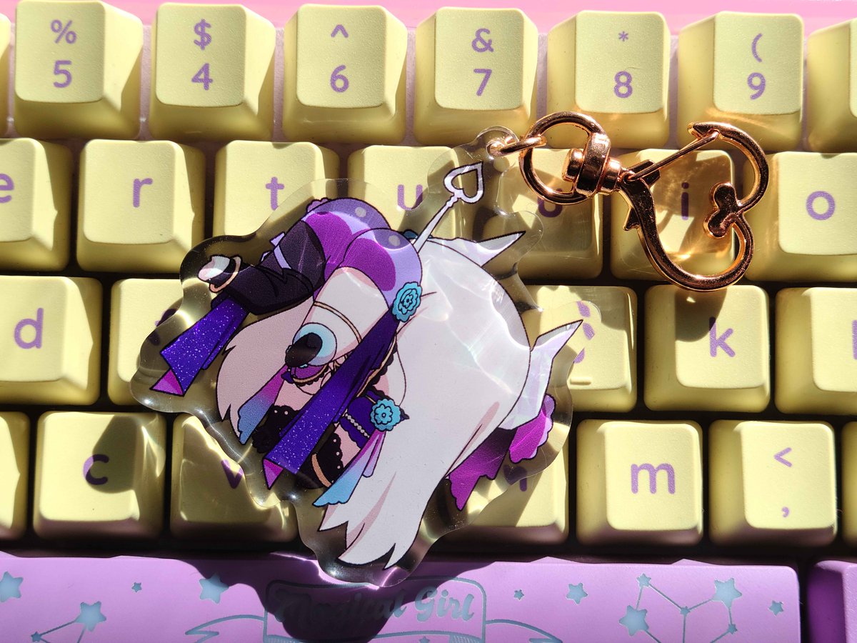 Astaria Sol✨😈 tweet media