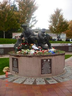 op_hawkeye's tweet photo. 6.28.2005 | Petty Officer 2nd Class Matthew Axelson πΊπΈ
#OpHawkeyeRemembers #MattAxelson #SEALTeamONE #NavyCross #PurpleHeart #OperationRedWings #ORW #LLTB
π https://t.co/qrosYtNDTm
π https://t.co/JAFUBObLQ6
π https://t.co/JBZnFeUkKQ
π₯ https://t.co/3WFWOUAlnv https://t.co/iHaxosjplS