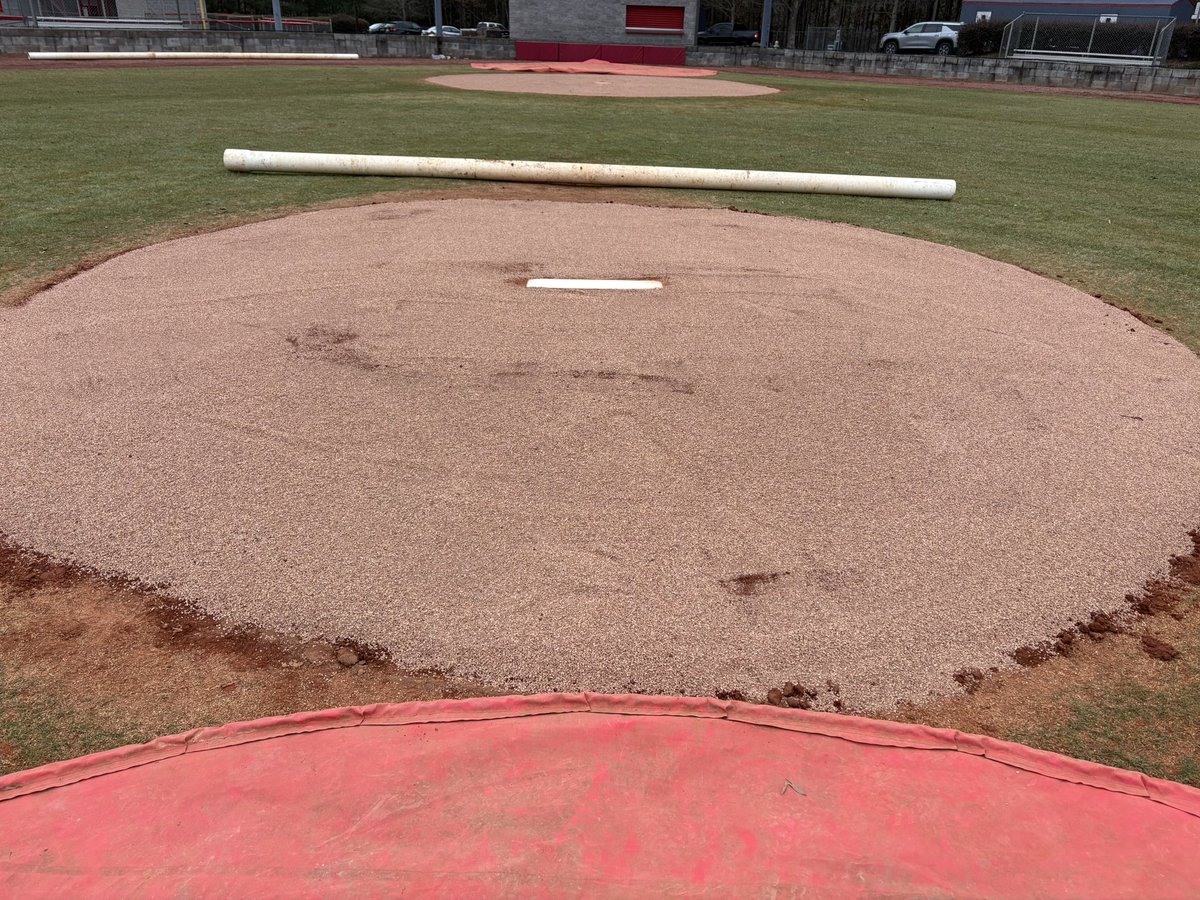 With softball in Georgia right around the corner, now is a good time to start freshening up for the upcoming season. Let us come in renovate your pitching areas and home plate areas. Let us get your edges looking clean for the season. For a quote give us a call at 256-558-9085.