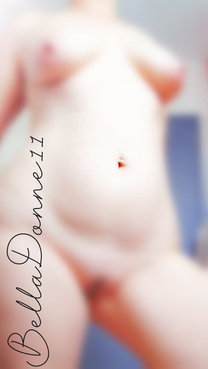 Hello tout le monde !
Comment ça va depuis le temps 😊 ?
Moi je cours🥵
Mais je prends le temps de m'arrêter pour vous partager deux petites photos😊 ça fait longtemps !
Des bisouxX😘♥️