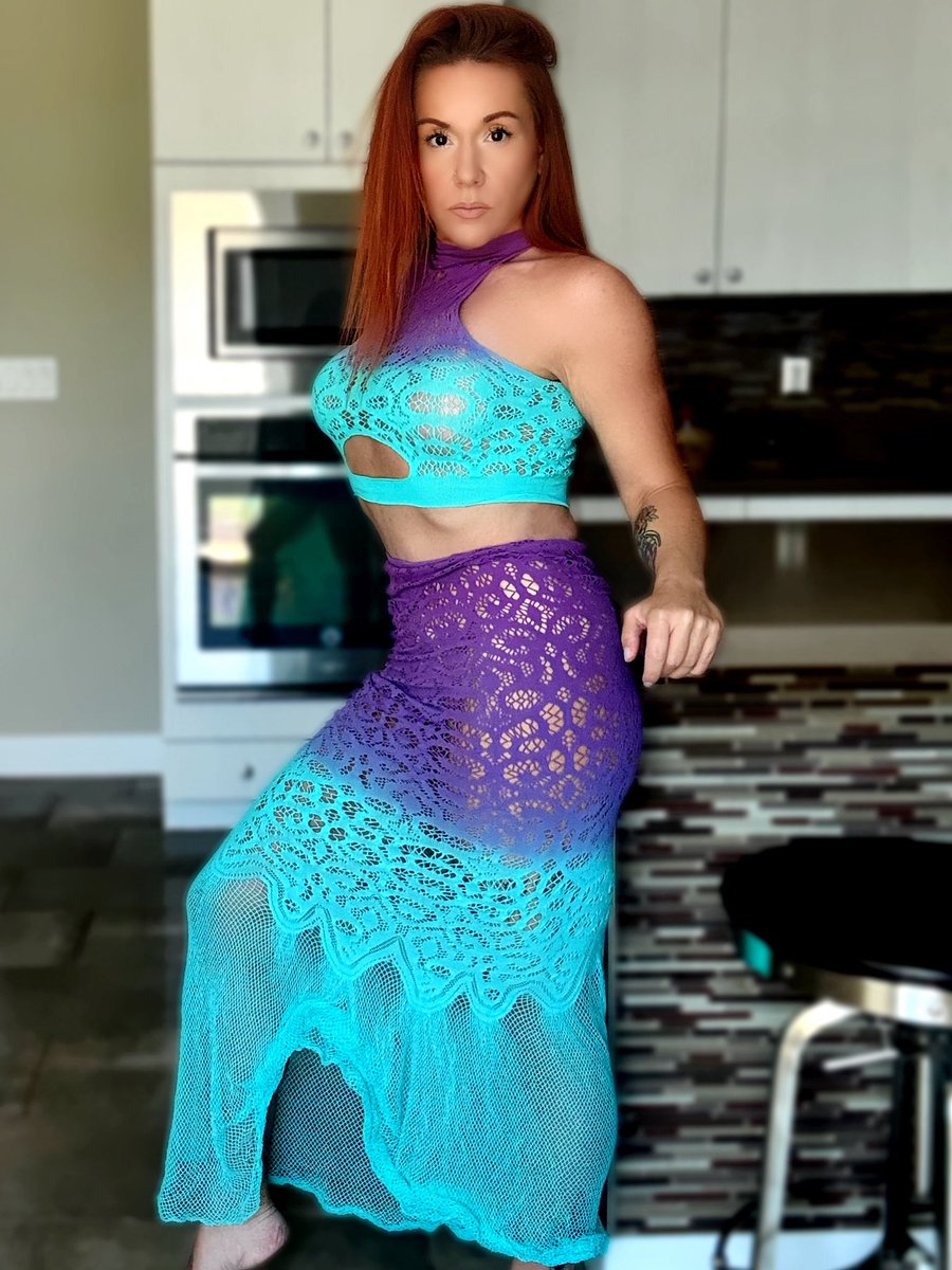 Cheers to the weekend! Mine will be quiet… I had a guest in town of the naughty variety, and your girl is TIRED! 

PS, if you’re curious what it was like having a bull stay at my house for the first time EVER…check out Monday’s ep of the Front Porch Swingers podcast 😈