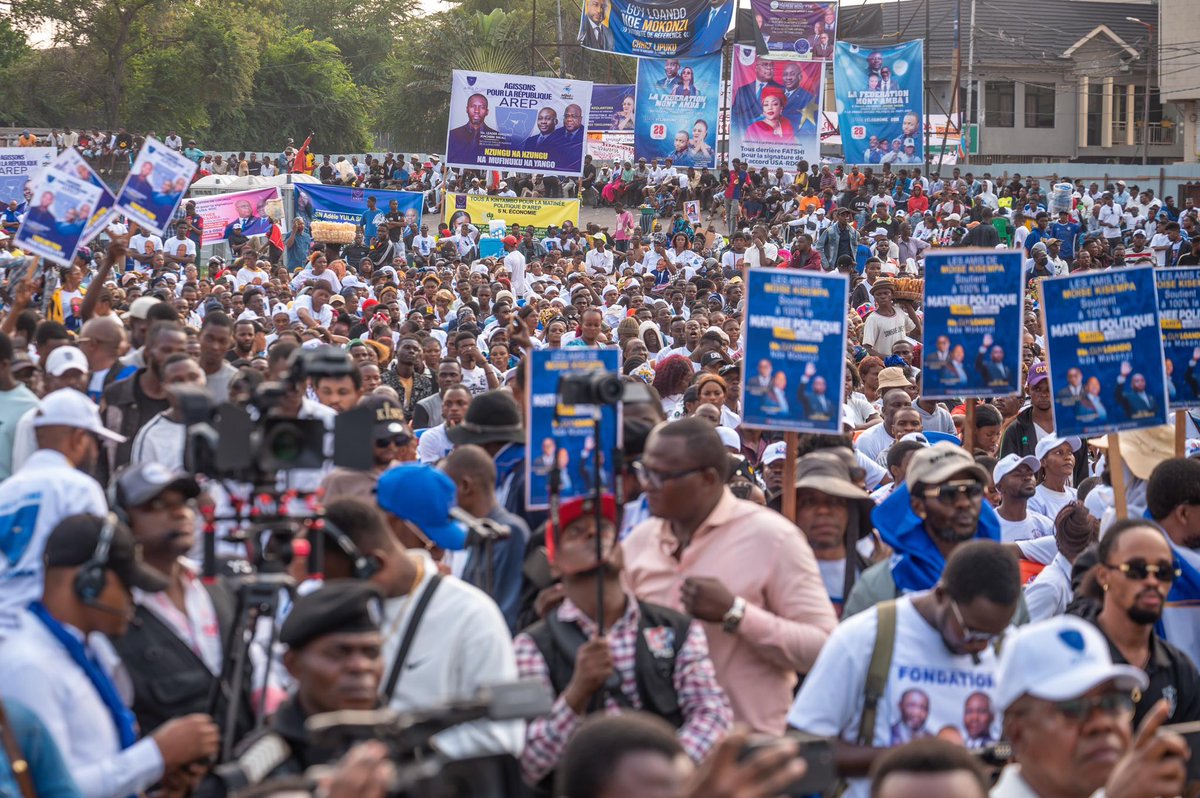 *Meeting de la Paix – Lukunga Ce samedi, le Parti Agissons pour la République (AREP) a tenu un grand Meeting de la Paix au Stade Vélodrome de Kintambo, dans le cadre de ses matinées politique.Après Mont-Amba Tshangu , c’est la Lukunga qui a chaleureusement accueillis <a href="/Guy_Loando/">Guy Loando Mboyo</a>