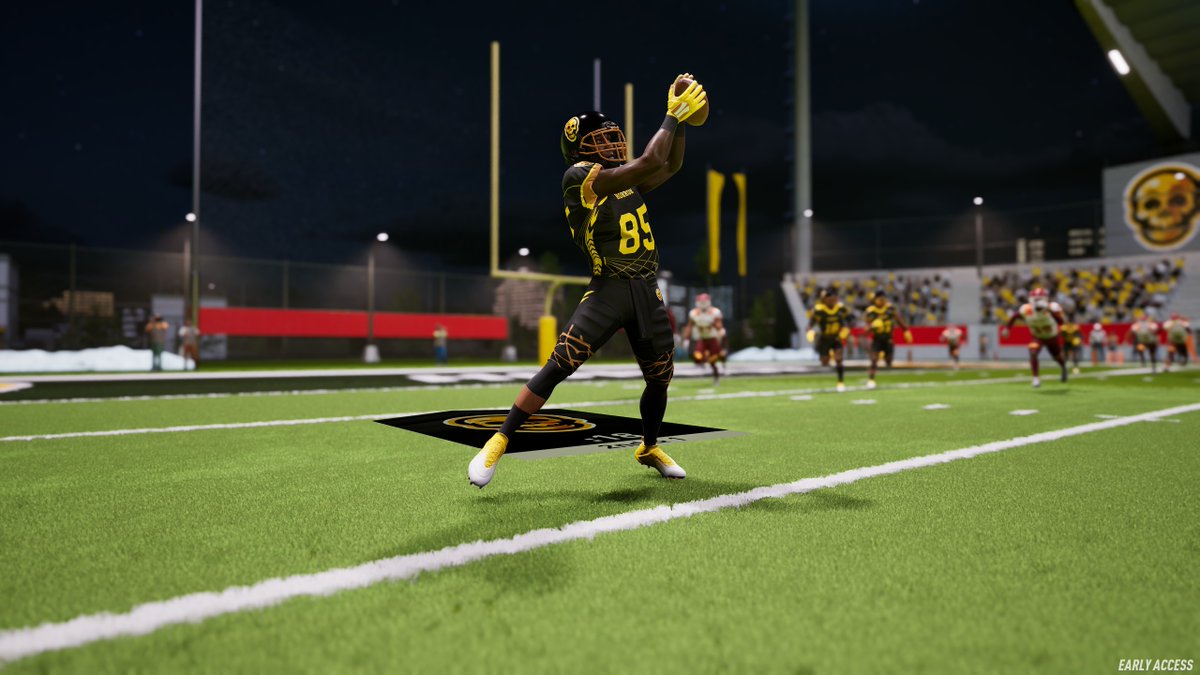 MaxFootballGame's tweet image. Perfect day for some football! #screenshotsaturday