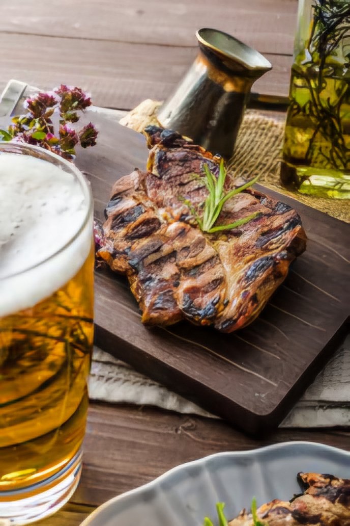 Saltydawg's tweet image. #PorkChops and #beers .....