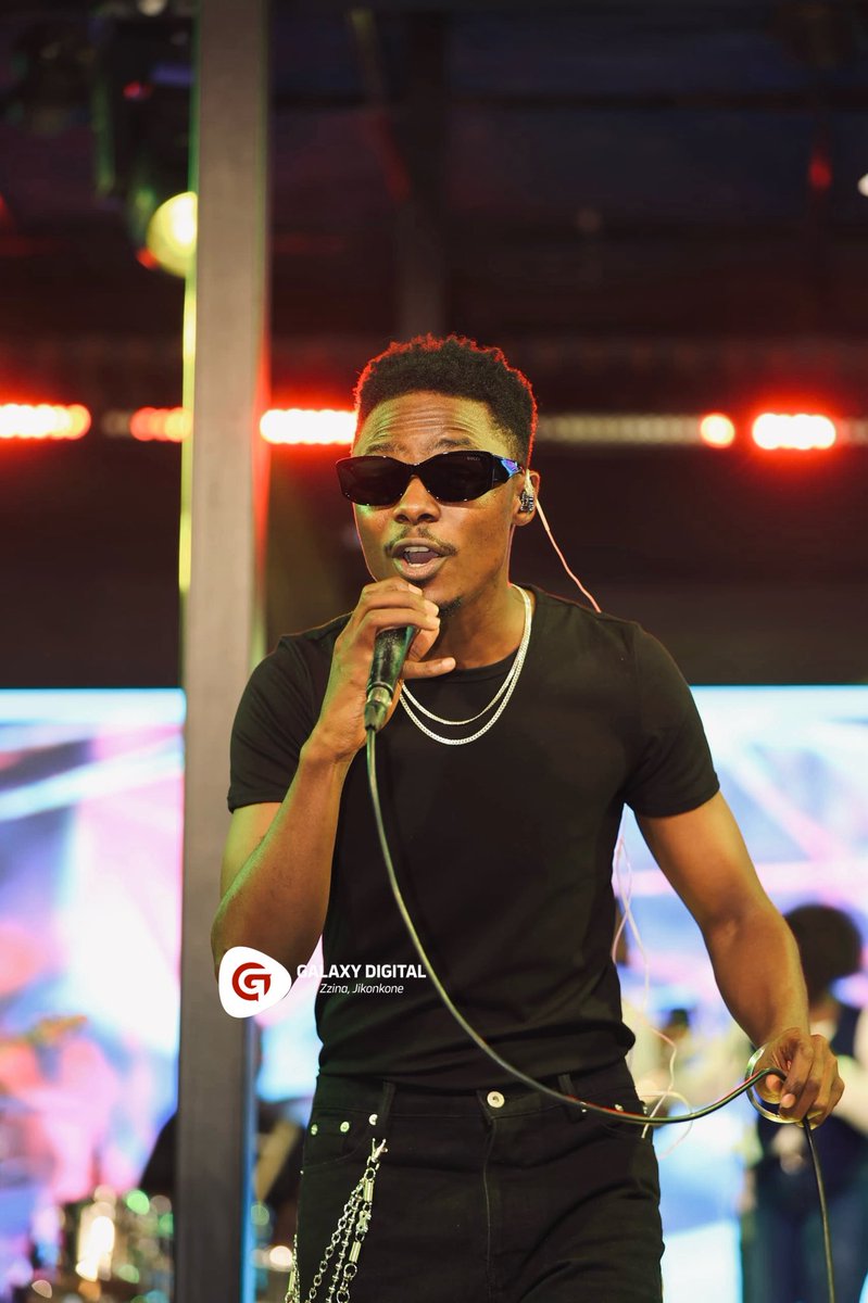 GalaxyFMUg's tweet image. Western Uganda’s biggest export @Ray_G_official treating his fans to an amazing experience at his #CheckMateTheEP listeners party 

This is surely what we subscribed for 💪

#ZzinaLifeStyle