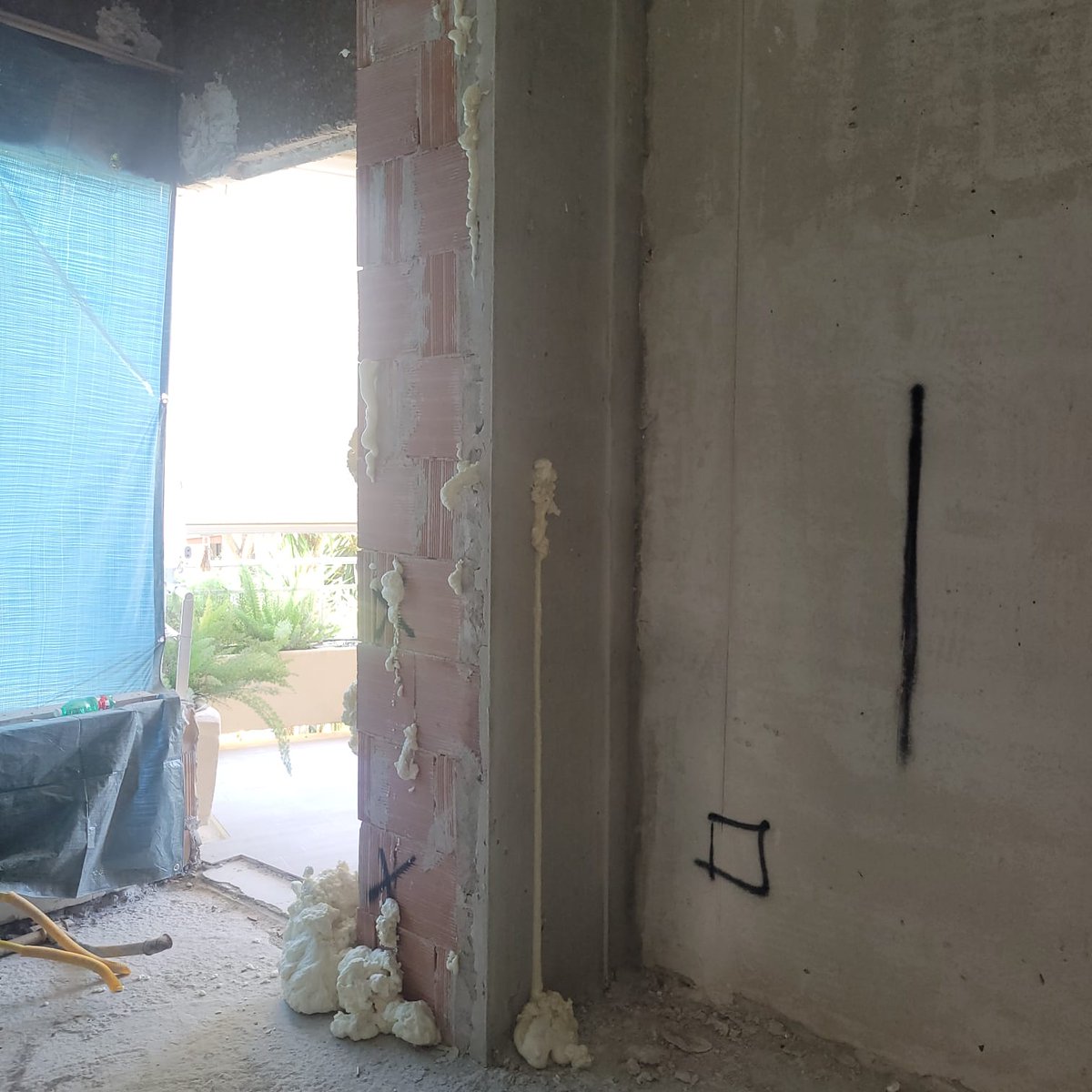 ColorflooringS's tweet image. 📷 Basta sprechi di energia!
Con l’insufflaggio a schiuma poliuretanica, isoli la tua casa in modo rapido, pulito ed efficace!

colorflooring.it
📷 Contattaci per info e preventivi! +39 0828 354702
#IsolamentoTermico #Insufflaggio #SchiumaPoliuretanica #RisparmioEnergetico