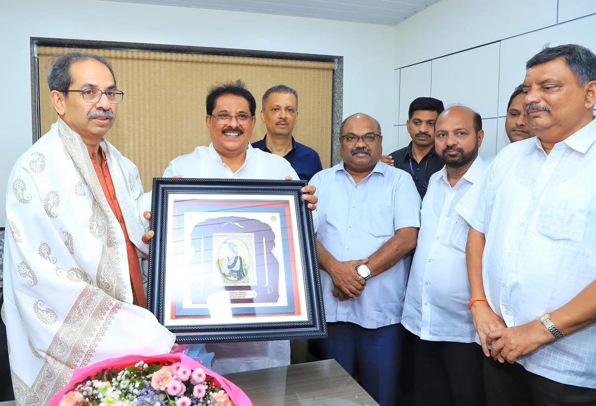 advanilparab's tweet image. आज वर्सोवा येथे वर्सोवा विधानसभेचे आमदार श्री. हारून खान यांच्या जनसंपर्क कार्यालयाचे लोकार्पण पक्षप्रमुख मा. श्री. उद्धवसाहेब ठाकरे यांच्या हस्ते पार पडले.

#ShivsenaUBT #Versova #वर्सोवा #mumbai #मुंबई #AnilParab