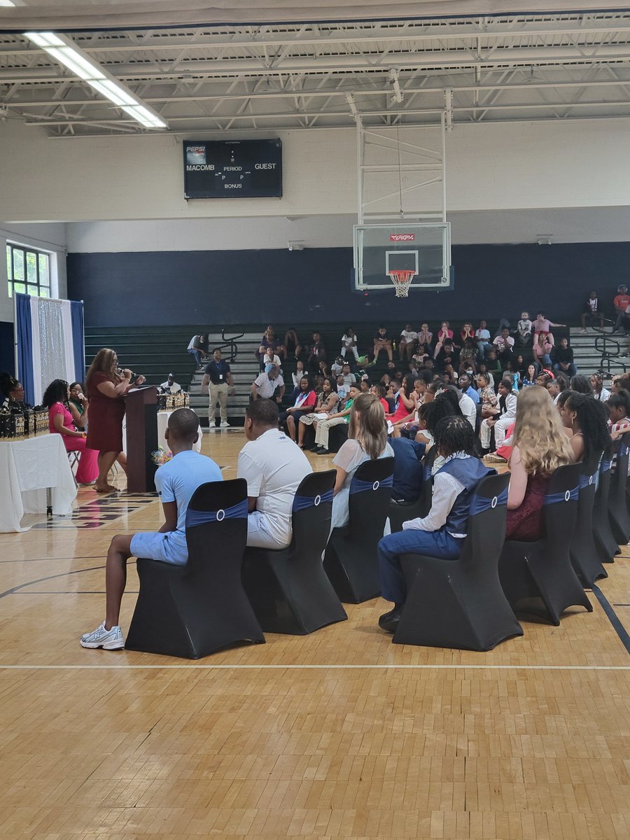 Center Line Preparatory Academy tweet media