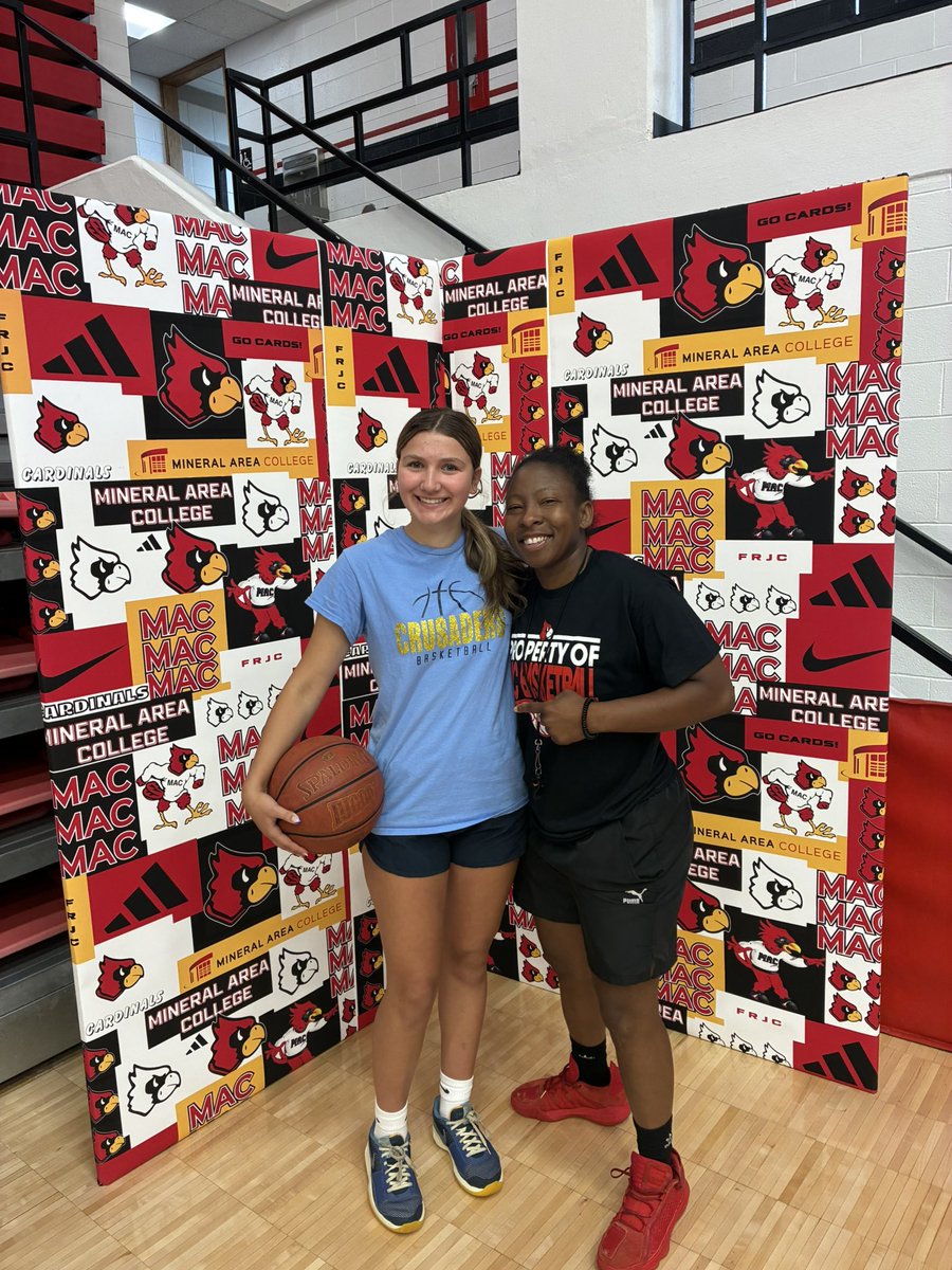 Kenzie Keys (@kenziekeys2028) on Twitter photo Thank you <a href="/CarrieShephard4/">Coach Shep</a> for a great prospect camp!! So much fun sharing the court with the <a href="/cardswomenbball/">Mineral Area College WBB</a> team and the other players! <a href="/TC_Hoops/">TC Hoops</a> <a href="/SaxonyLHS/">Saxony Lutheran HS</a> Thank you <a href="/CarrieShephard4/">Coach Shep</a> for a great prospect camp!! So much fun sharing the court with the <a href="/cardswomenbball/">Mineral Area College WBB</a> team and the other players! <a href="/TC_Hoops/">TC Hoops</a> <a href="/SaxonyLHS/">Saxony Lutheran HS</a>