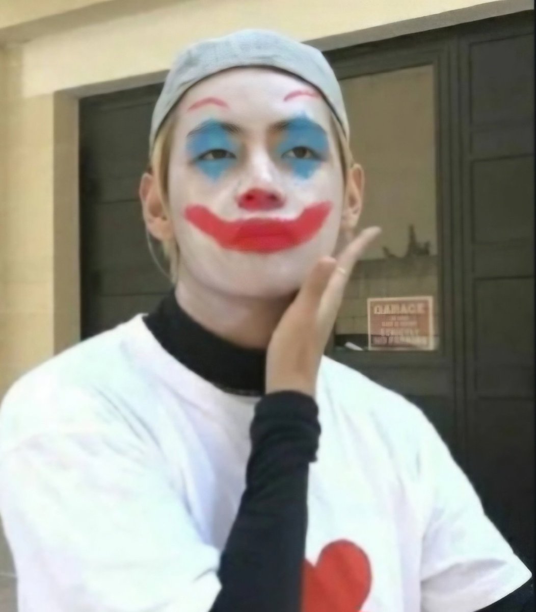 Gabressa1's tweet image. Eu tinha esperança do Taehyung nessa temporada... VEM ROUND 6 USA kkkkkkkk

#SquidGame #round6 #taehyung #player222